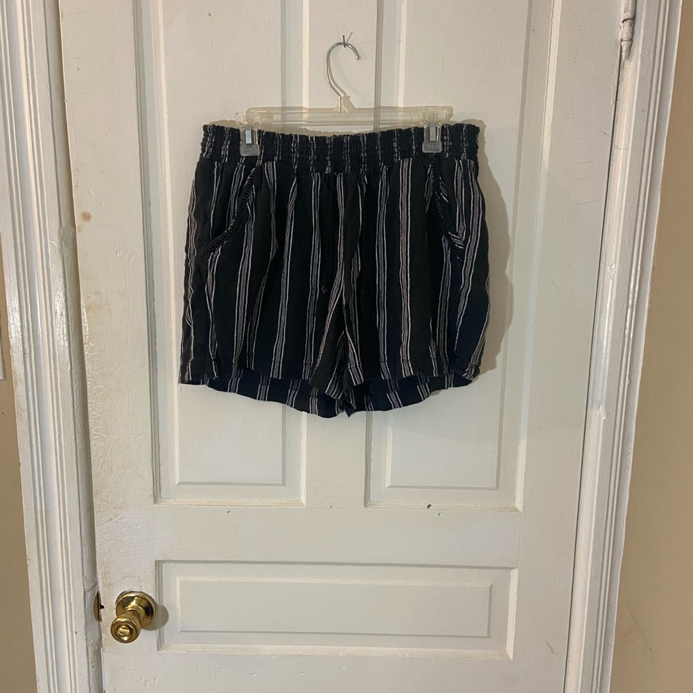 Shorts size XL
